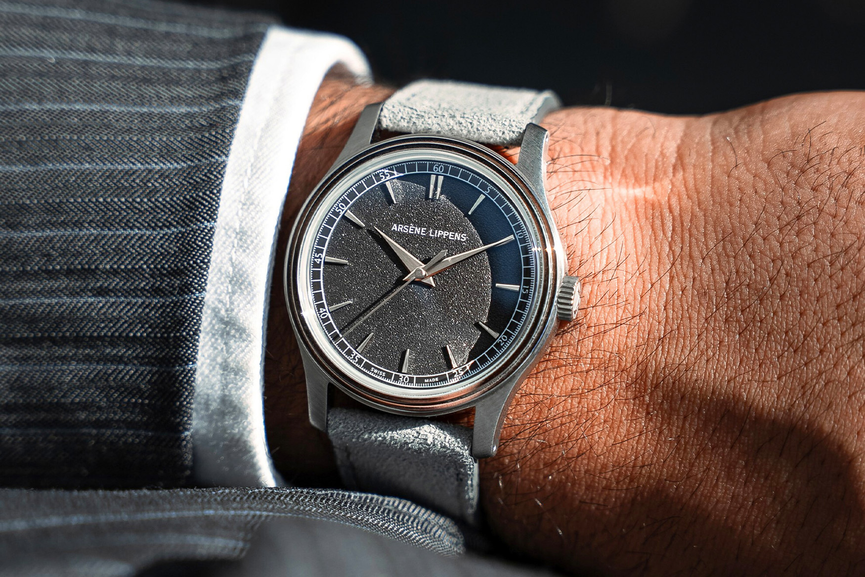 arsene lippens classico collection grey wrist