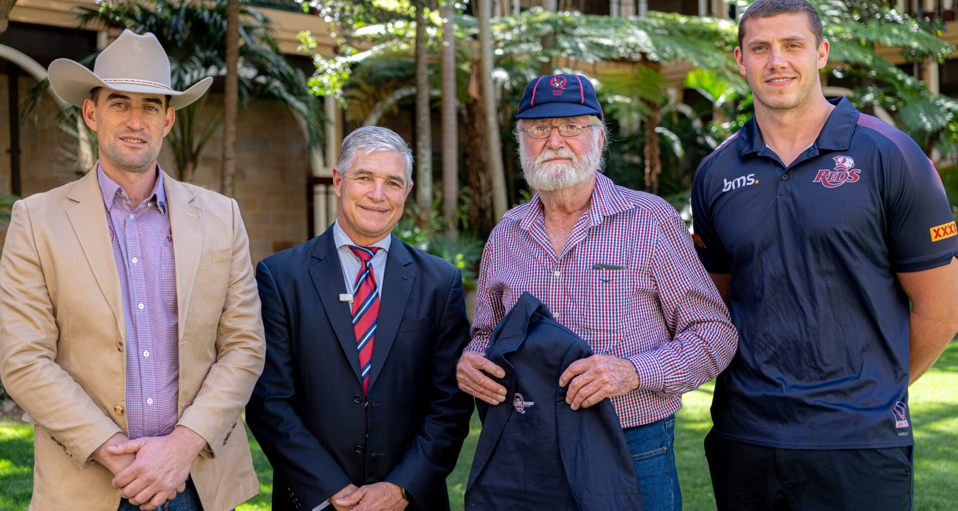 Reds Blazer Helps Lighten Bushfire Heartache for Former Queensland Player