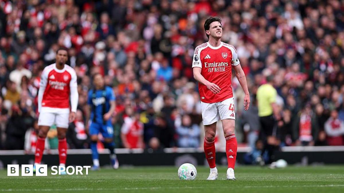 Arsenal players look frustrated as they lose to Bournemouth