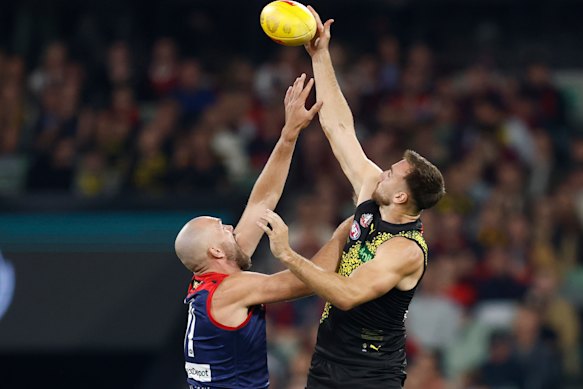Max Gawn competes against Noah Balta in a ruck contest.