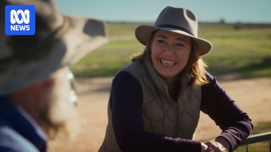 Back Roads: Lisa Millar 'nearly dislocates' her shoulder at Gayndah's citrus festival