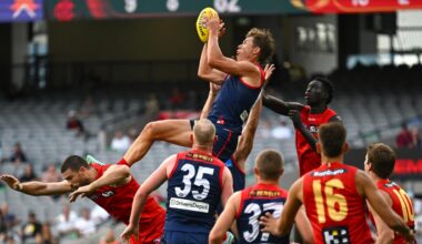 AFL 2026: Jake Melksham takes mark of the year contender, Melbourne defeat Gold Coast Suns