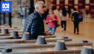 Contactless payment on NSW transport coming soon for a million commuters under Opal changes