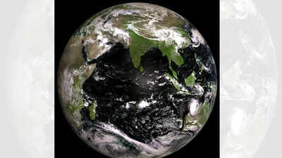 “Bharat hits different”: Russian satellite Roscosmos image shows India in mysterious green glow; social media flooded with reactions
