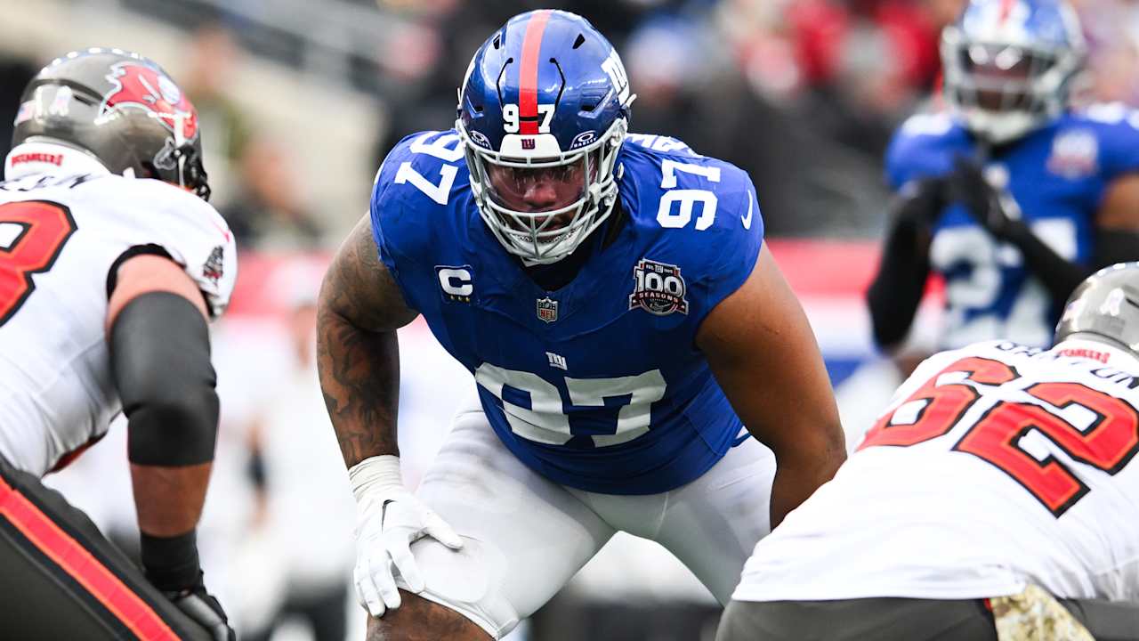 Giants, DT Dexter Lawrence at impasse with contract talks; situation likely to play out by start of draft