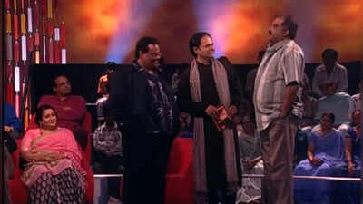 Boney Kapoor on how Satish Kaushik was suicidal after ‘Roop Ki Rani Choron Ka Raja’ flopped: 'Was ready to jump from first floor'