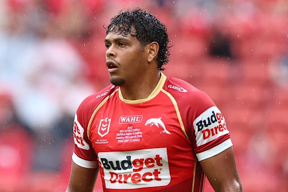 Selwyn Cobbo has signed on for another year with the Dolphins.