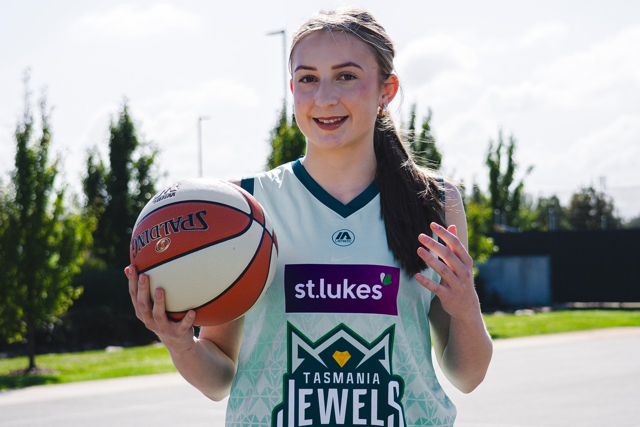 Nikki Parker becomes Tasmania Jewels’ first signing for their WNBL debut