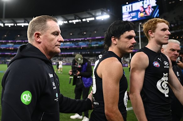 Voss and Hollands leave the field.