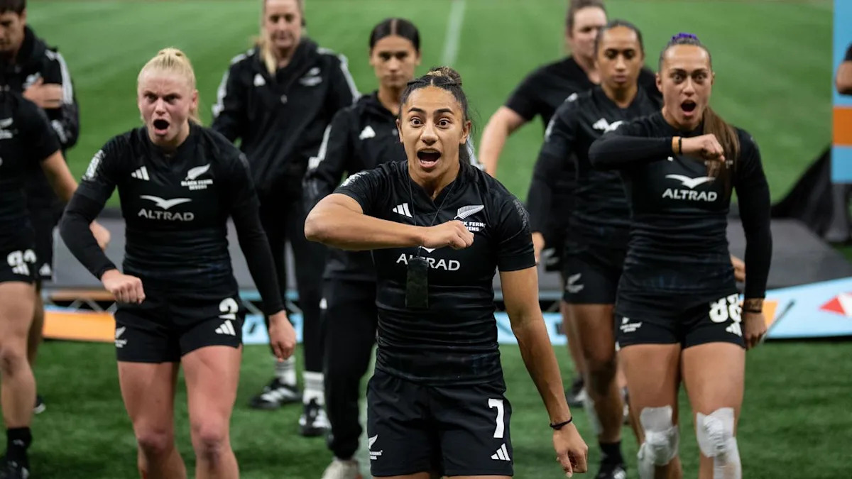 Women in black confound Australia sevens stars again