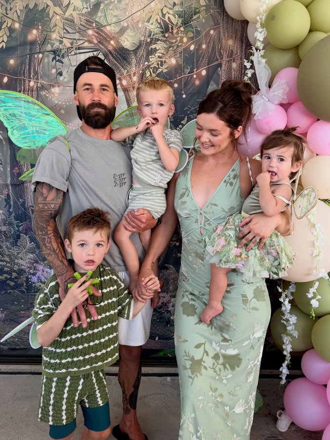 Kathryn Denny with her partner Josh and kids Jaska, Laika and baby Sereia.