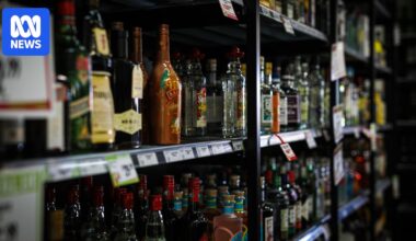 Victorian bottle shops awash with illicit alcohol, researchers find