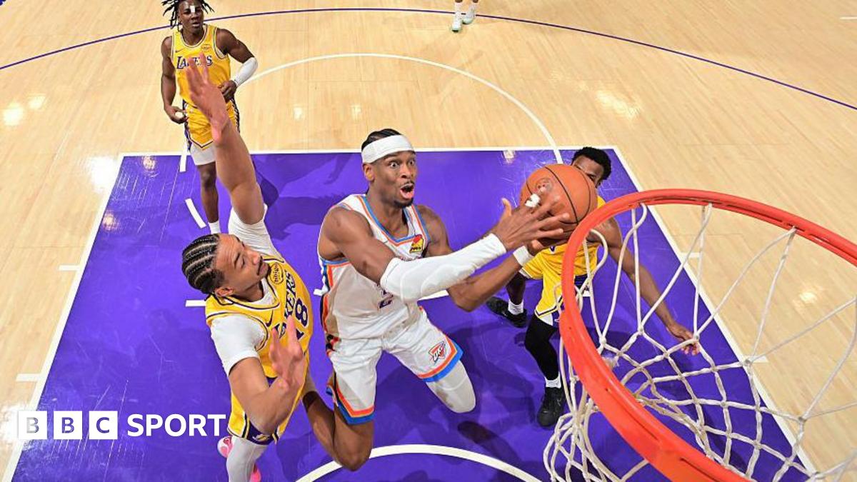 Oklahoma City Thunder's Shai Gilgeous-Alexander drives to the basket against the Los Angeles Lakers