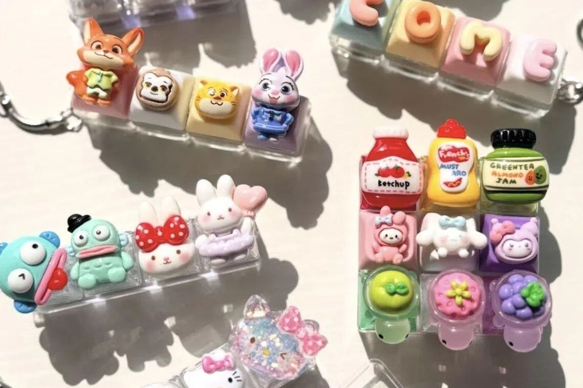 Objects such as tactile keycap keyrings are emerging as everyday tools for managing stress.