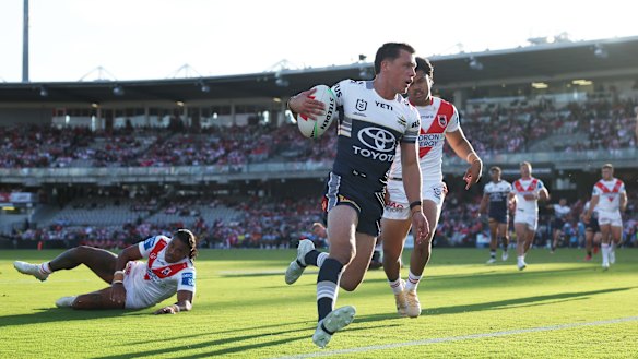 Dragons target Scott Drinkwater.