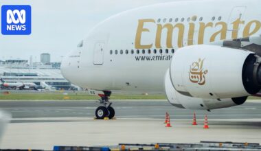 Australians continue to transit through Middle East despite 'do not travel' warnings