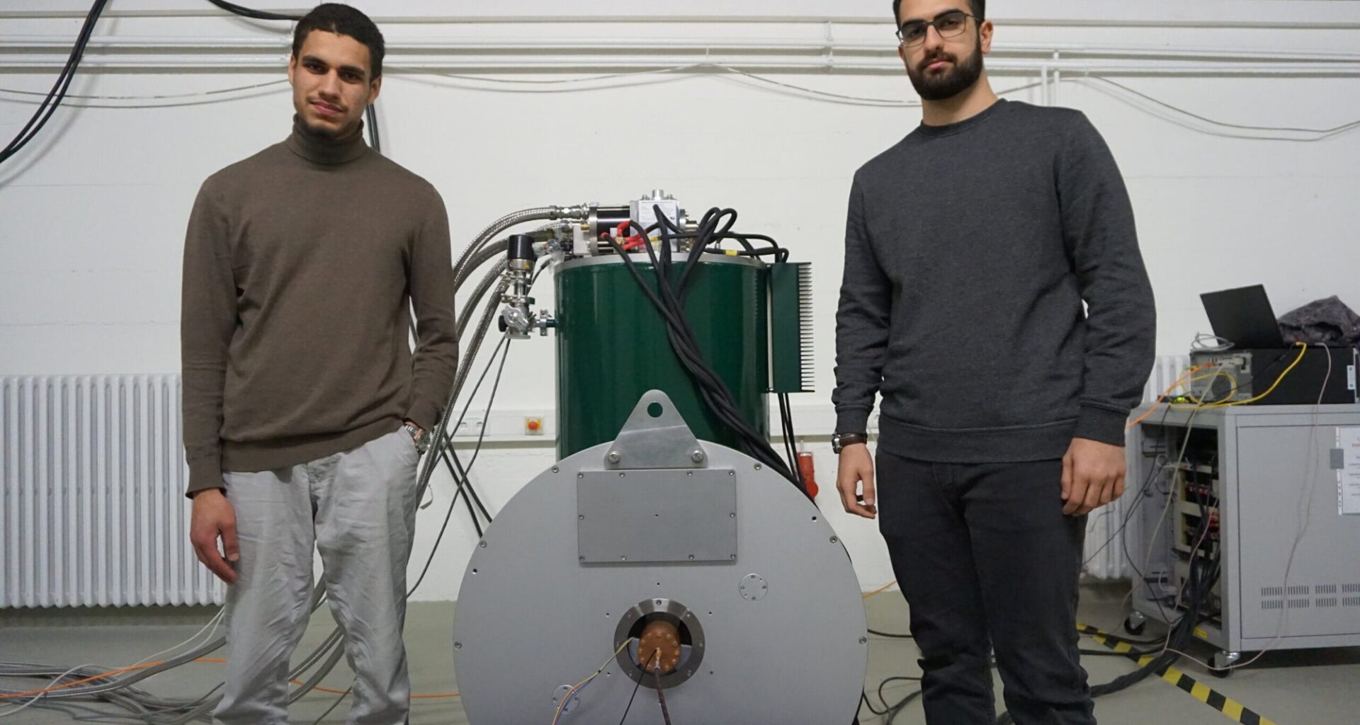 Undergraduate students built a cavity detector to search for axion dark matter