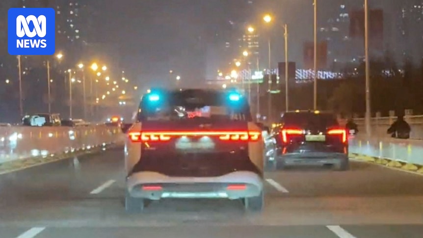 Robotaxi outage in China strands passengers and causes traffic chaos