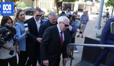 Former footballer Barry Cable found not guilty of sexually abusing child in 1960s