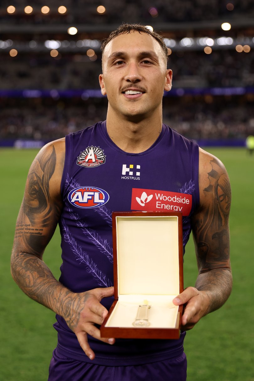 Shai Bolton of the Dockers wins the Arthur Leggett Medal