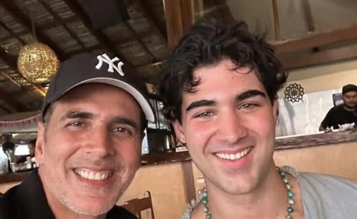 "Wo Bechara Rs 4500 Ki Naukri Kar Raha Hai"