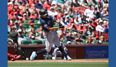 Mariners outlast Cardinals 11-9 in game that featured 8 home runs