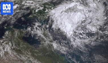 Cyclone Maila weakening and slowing as it heads towards Australia
