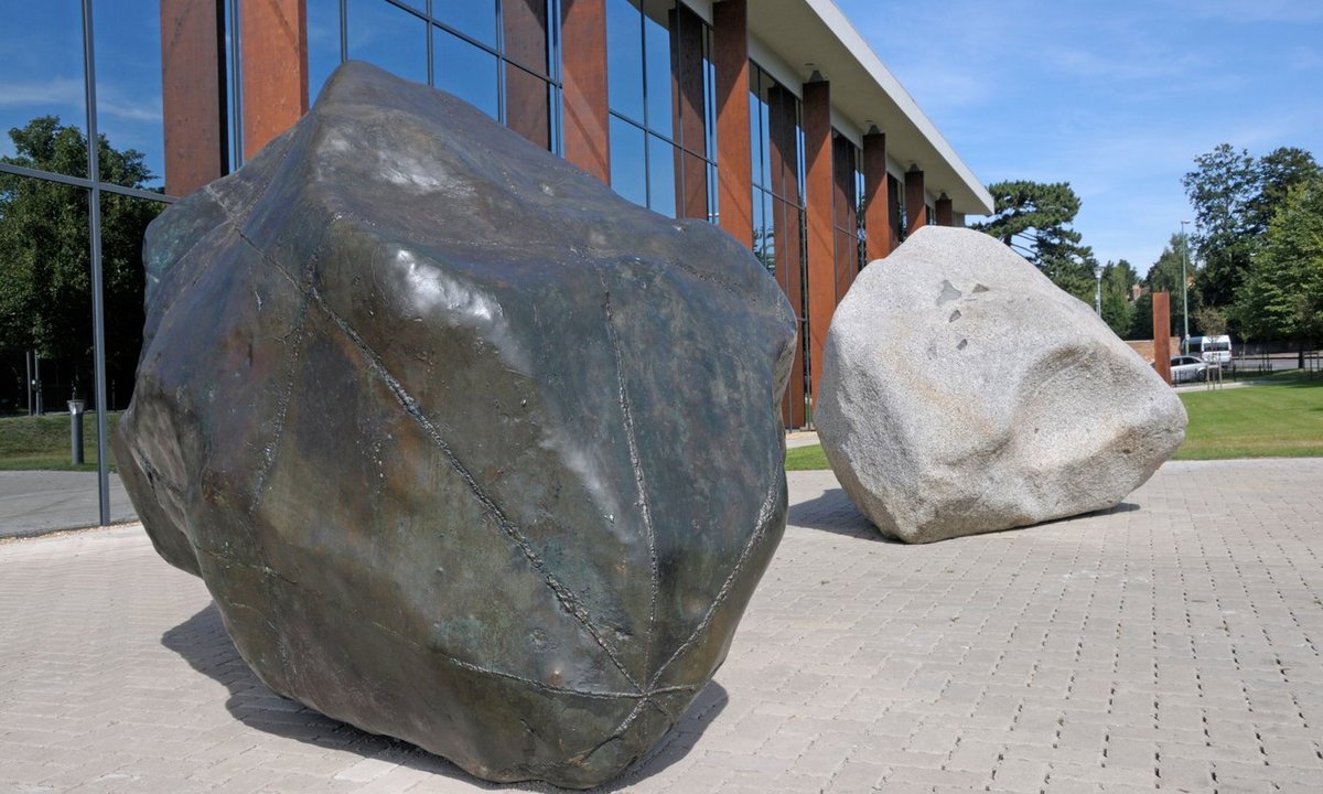 Antony Gormley sculpture quietly removed and sold off by UK council - The Art Newspaper