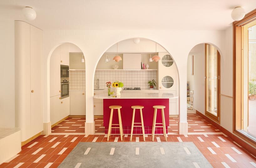 terracotta textures and burgundy accents revive narrow valencia home by piano piano - 1