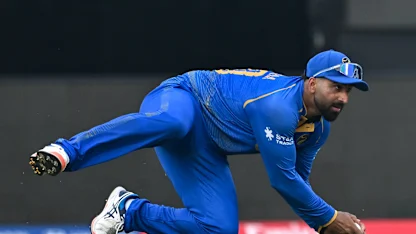 star-sports-on-dark-background