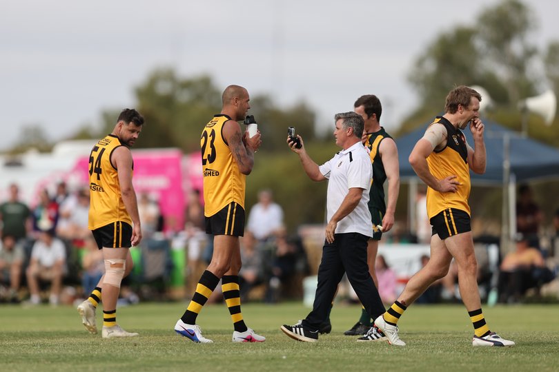 Buddy Franklin’s Hawthorn premiership teammate Shane Crawford made the trip to Dowerin.