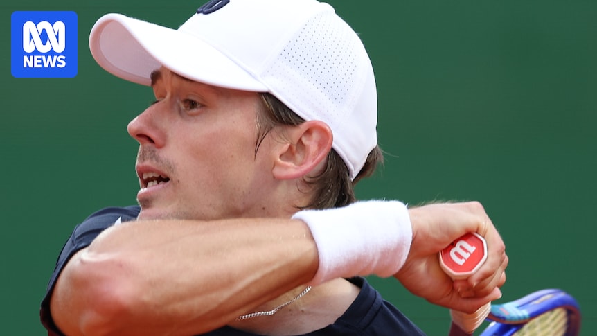 Alex de Minaur suffers painful Monte Carlo quarterfinal loss to Monaco's Valentin Vacherot
