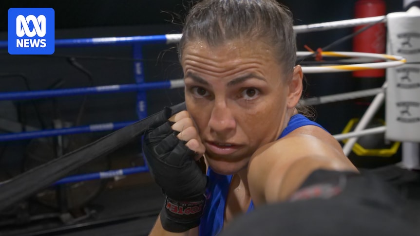 Women's boxing on the rise but fighters still struggle to find opponents, finance fights