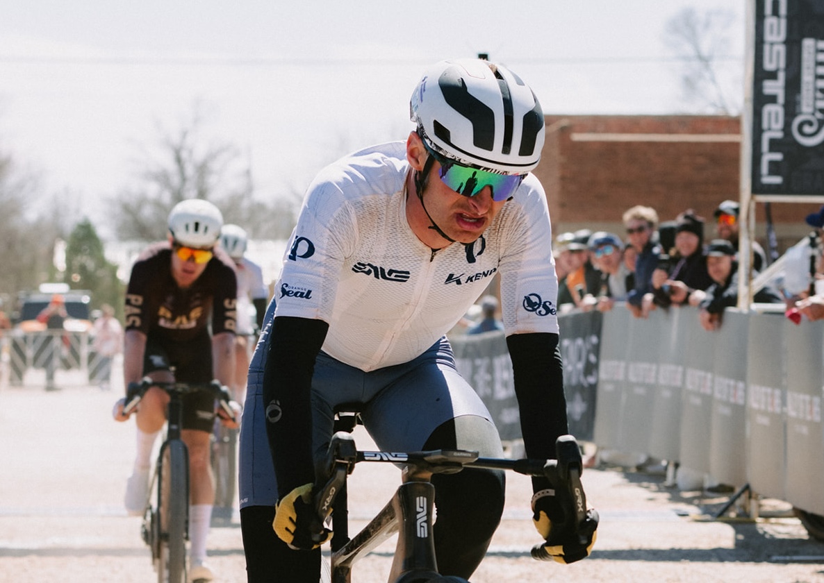 Alexey Vermeulen (ENVE) wins 2026 Valley of Tears