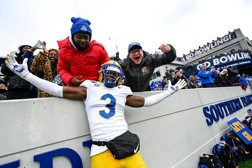 Dec 27, 2025; Annapolis, MD, USA; Pittsburgh Panthers linebacker Rasheem Biles (3) celebrates with fans after scoring a touchdown on a second half fumble recovery during the playing of the Military Bowl against the East Carolina Pirates at Navy-Marine Corps Stadium. Mandatory Credit: Tommy Gilligan-Imagn Images