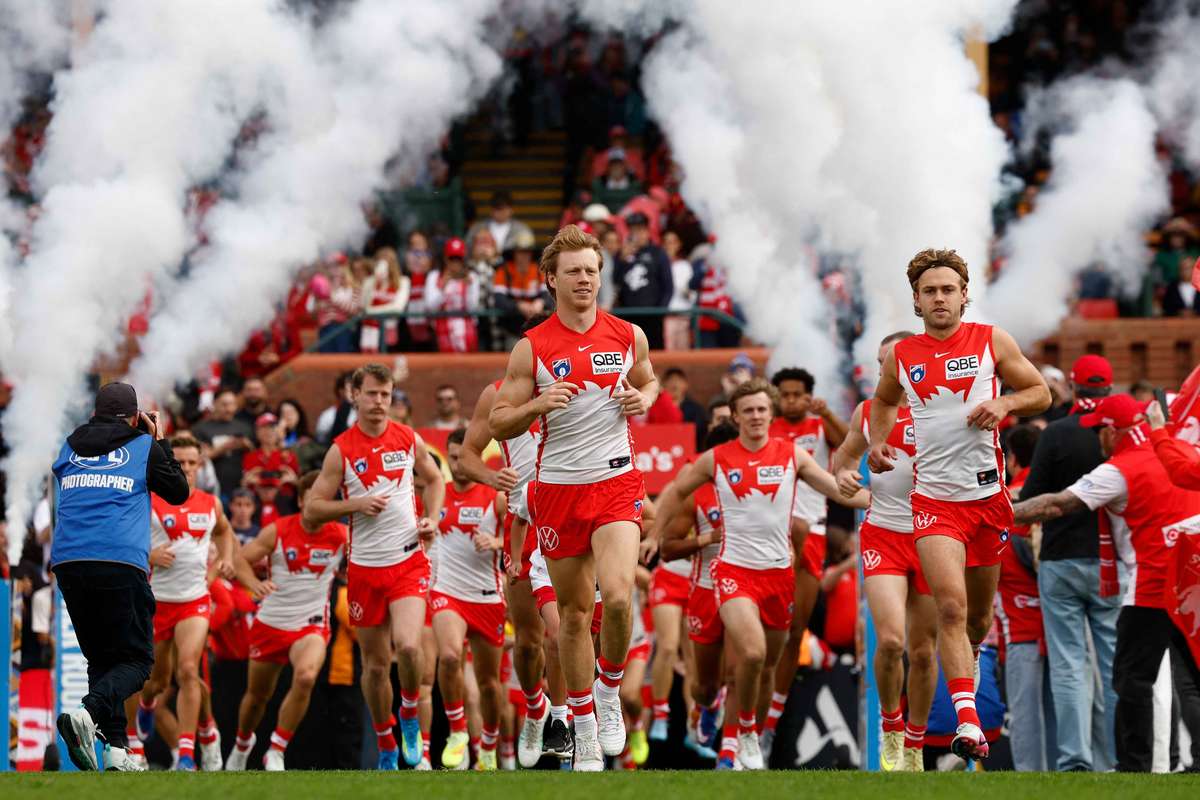 AFL Roundup: Several teams hit with brutal reality checks in Adelaide