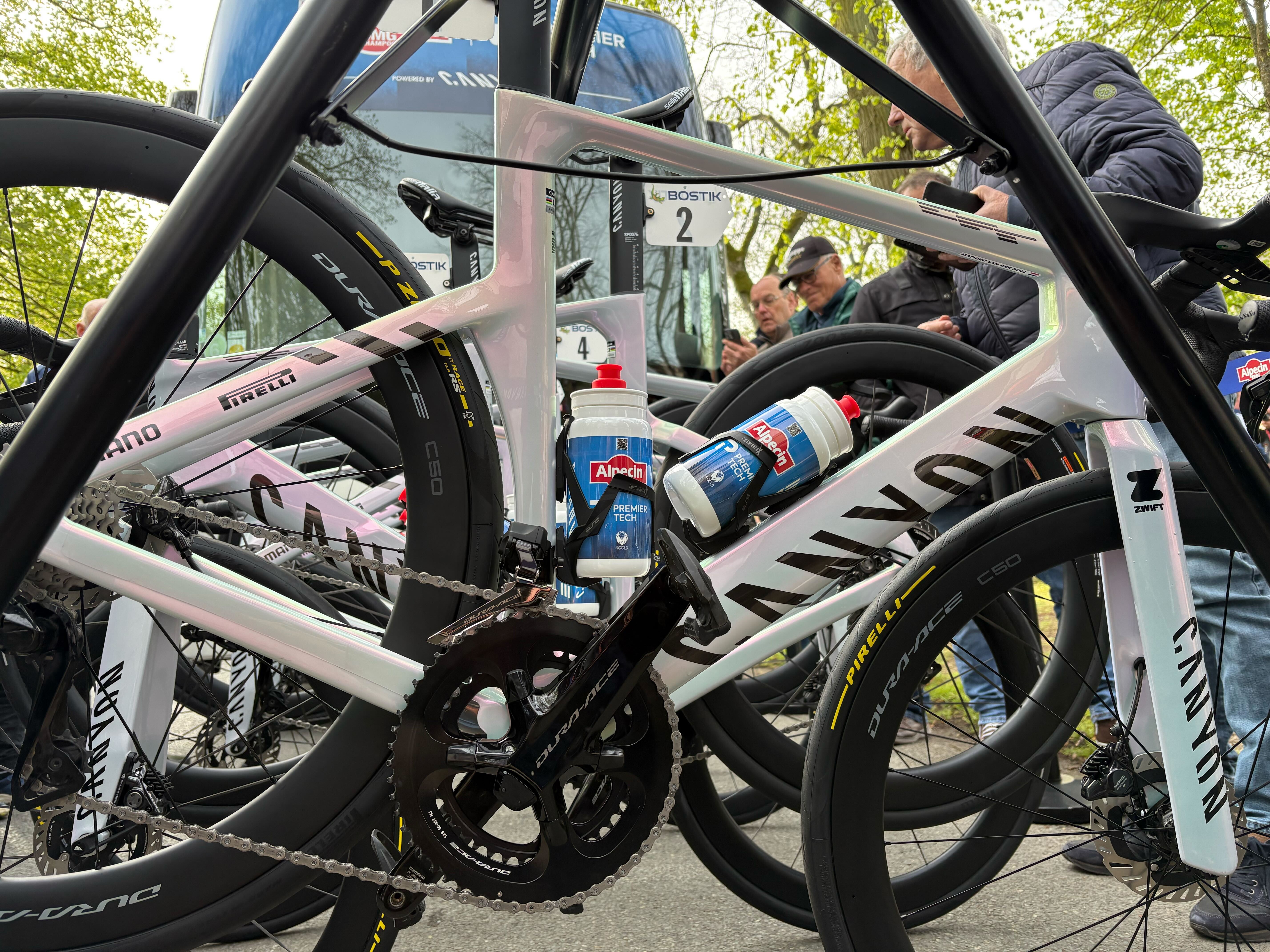 Mathieu van der Poel's Canyon Aeroad for Paris-Roubaix