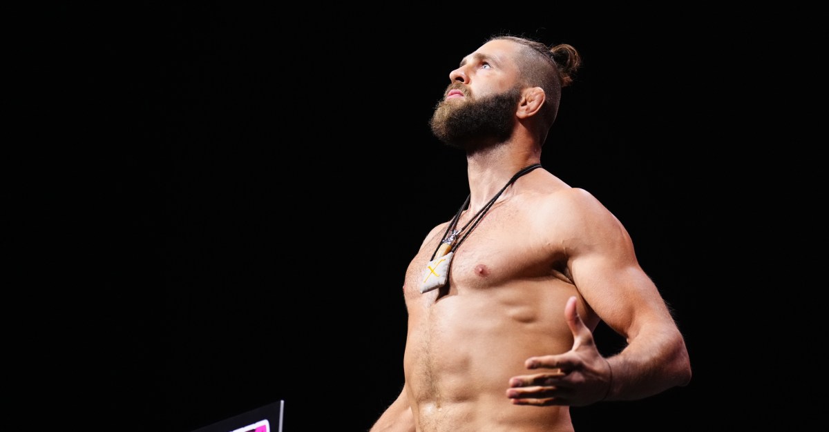 UFC 327 weigh-in video: Prochazka vs. Ulberg