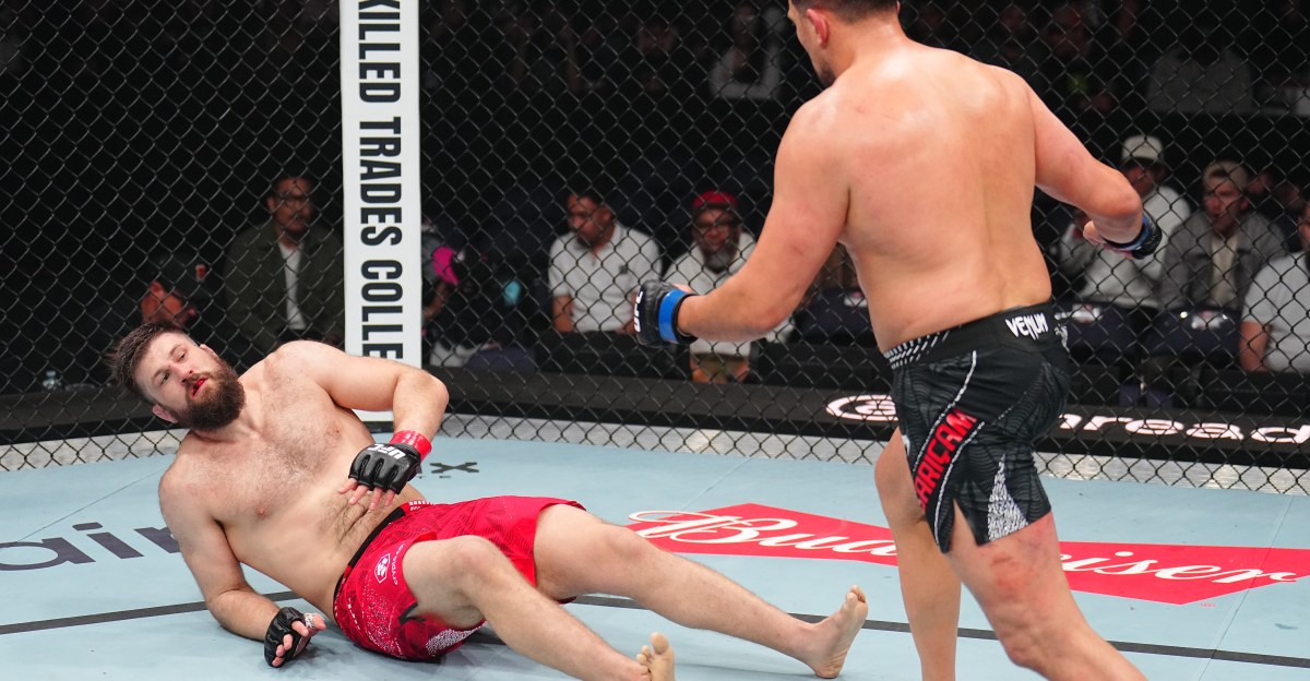 Knockout! Saricam stops ‘The Bulldozer’ Boser with massive right hand