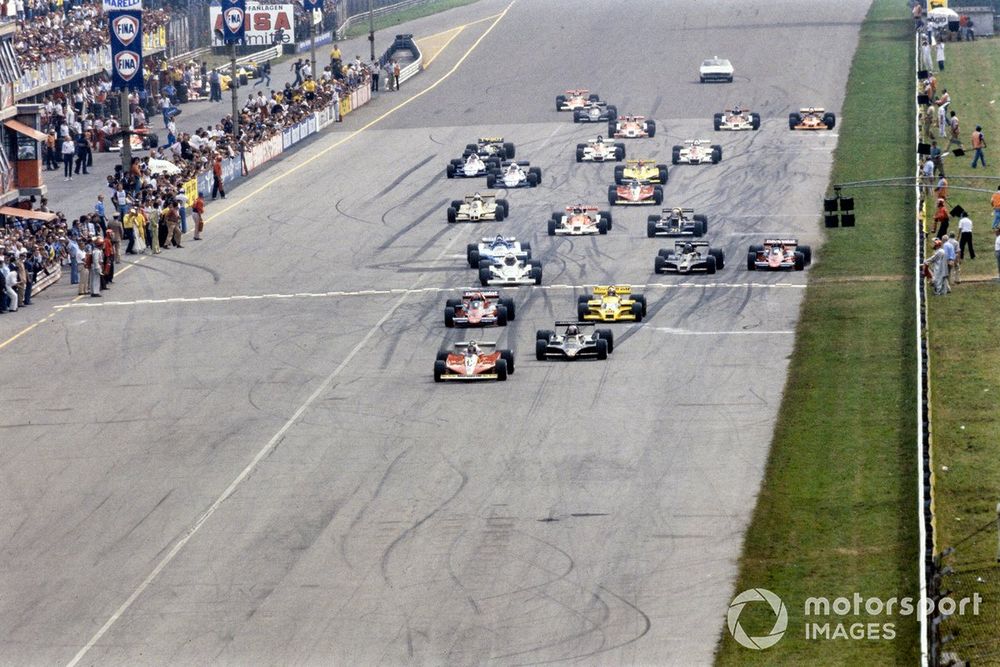 Both Villeneuve and Andretti were penalised for jump starts, but it didn't stop the American from sealing the title