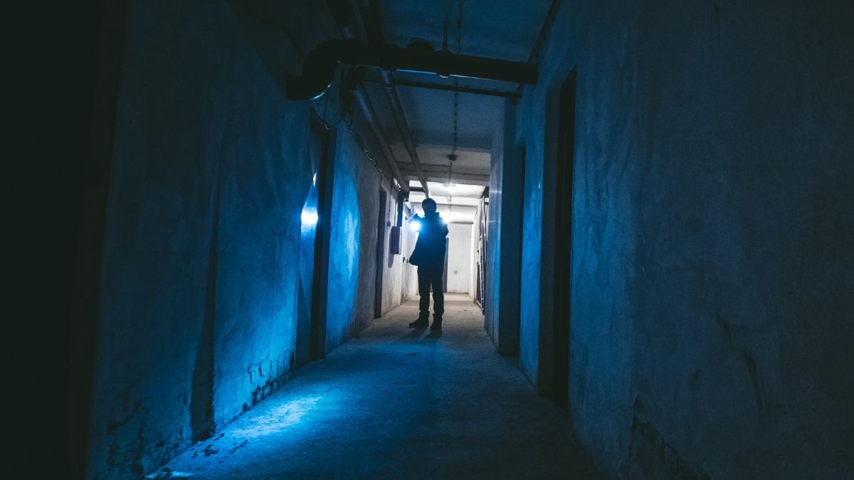 Hidden Phenomenon Could Explain Why Old Buildings Feel Haunted, Study Finds : ScienceAlert