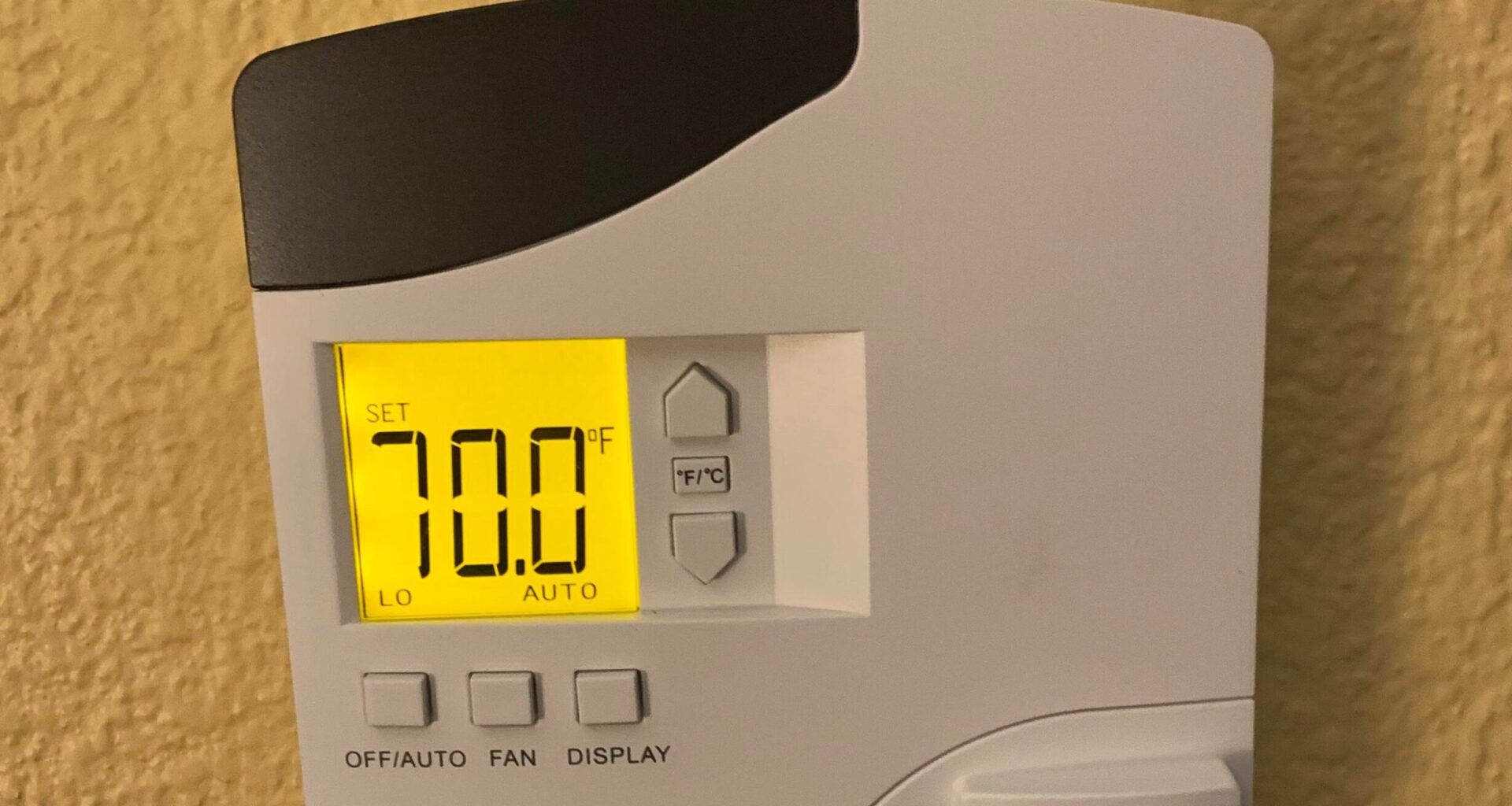 The Hotel Thermostat Secret Every Traveler Needs to Know • YeahThatsKosher