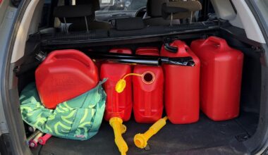 Two men arrested after police stop alleged 'kill car' in Whalan