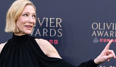 Cate Blanchett Olivier awards: Actress gives photographers the rude finger on the red carpet