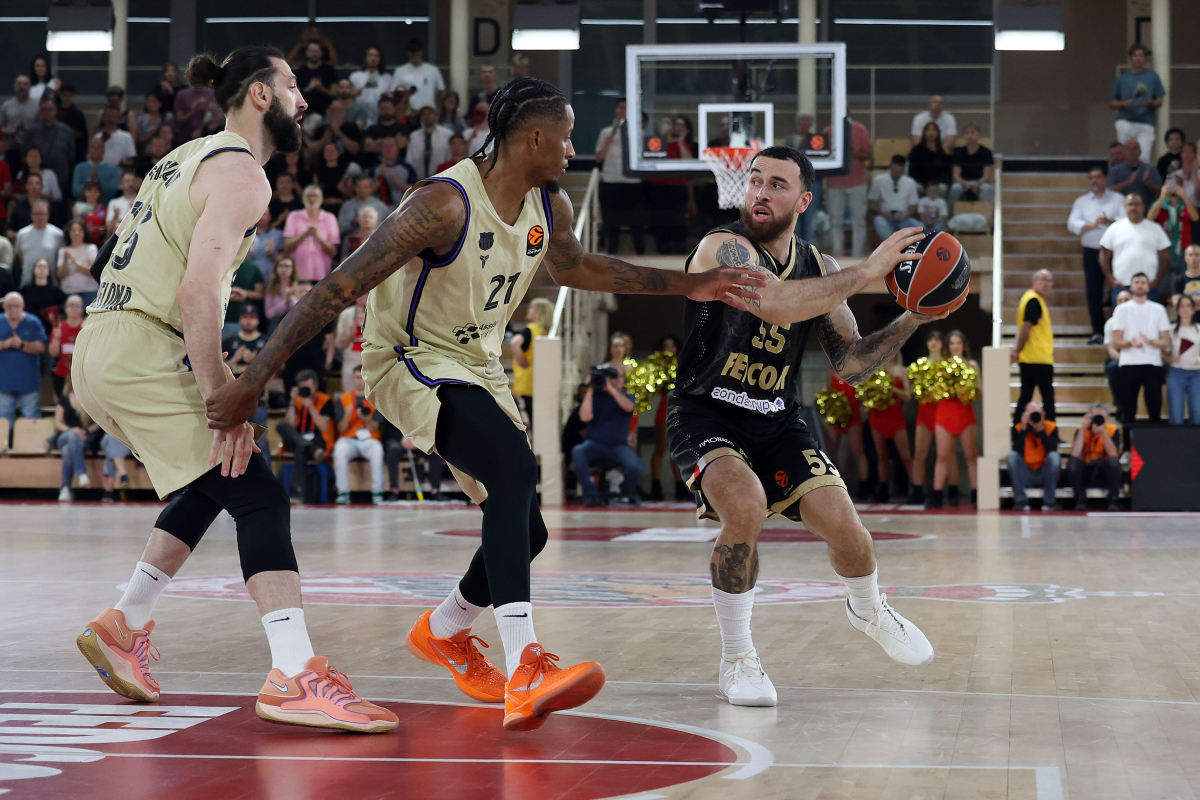 Monaco clinches Play-in with huge win over Barca