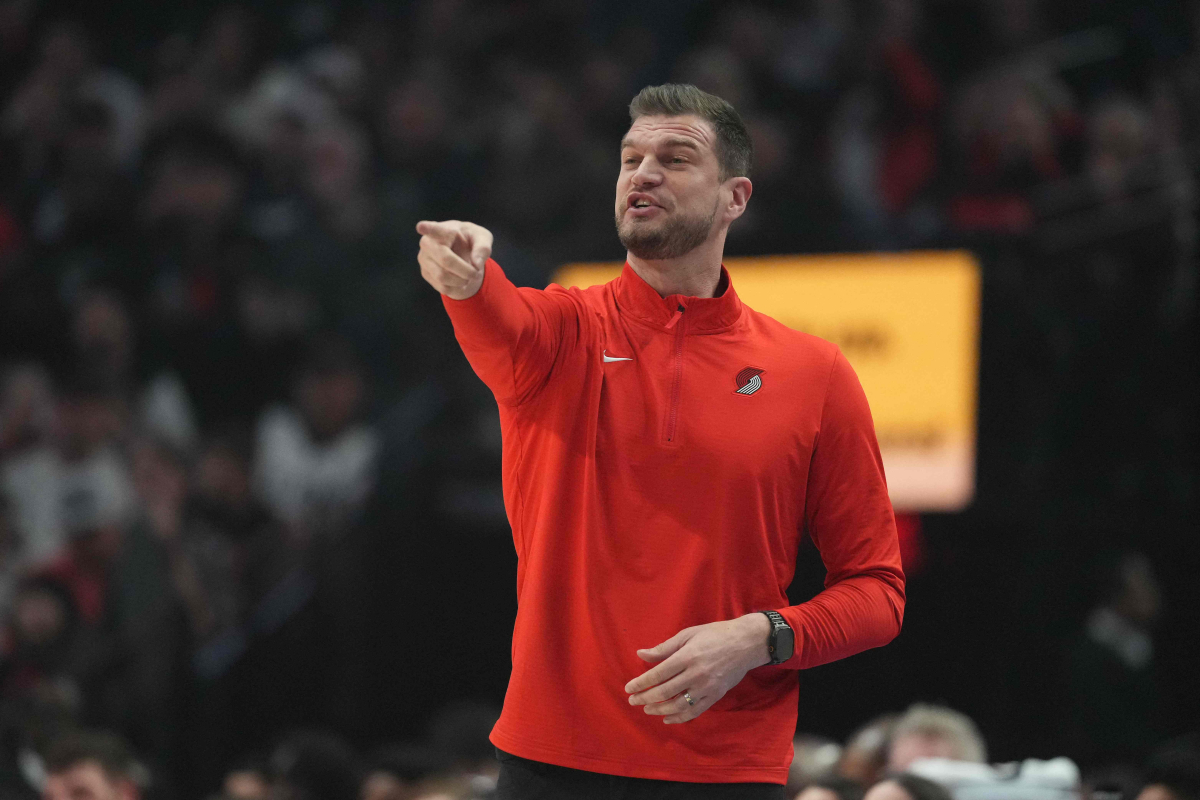 Tiago Splitter achieves a feat only one other rookie NBA head coach has ever done