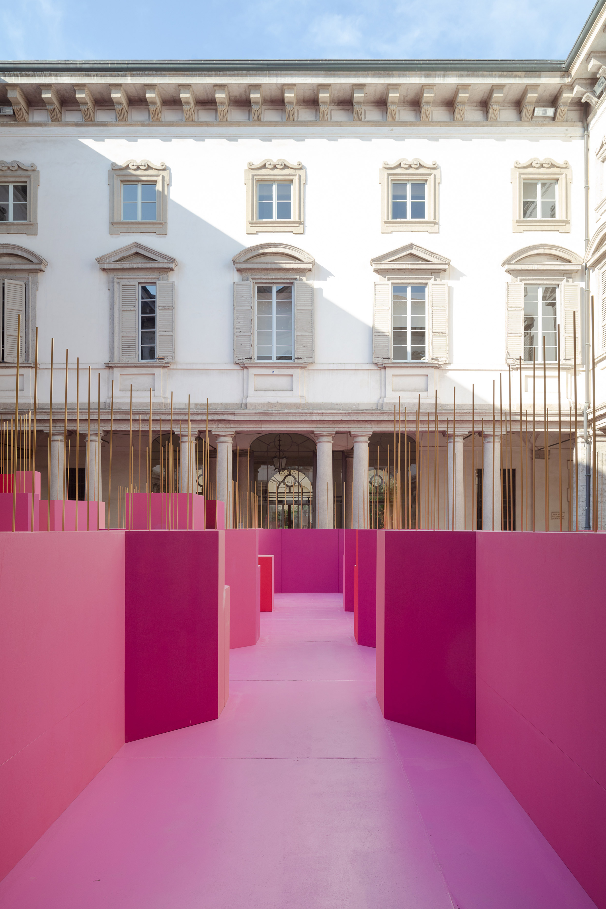 Pink maze in Milan