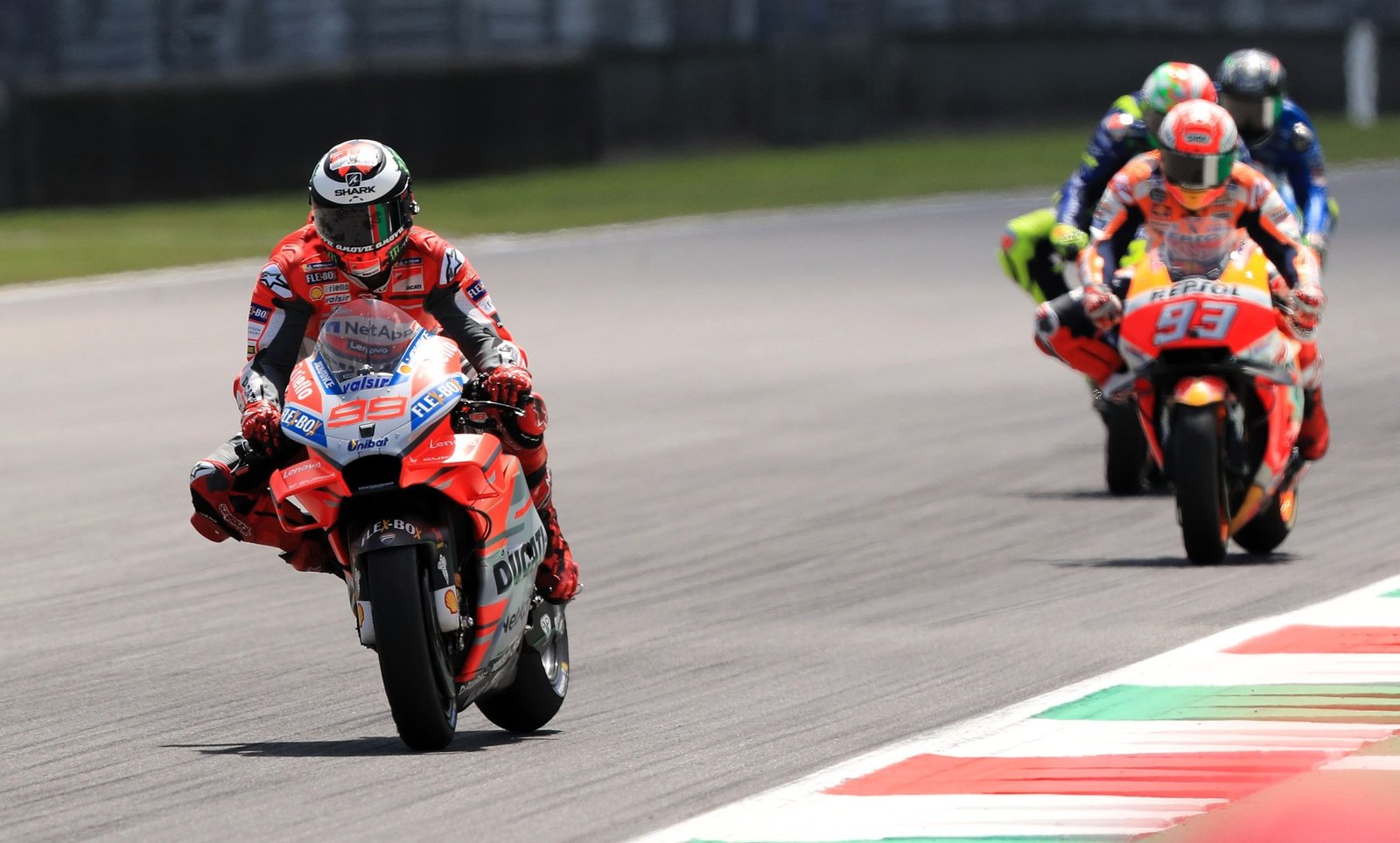 Jorge Lorenzo braking, 2018 Italian MotoGP.