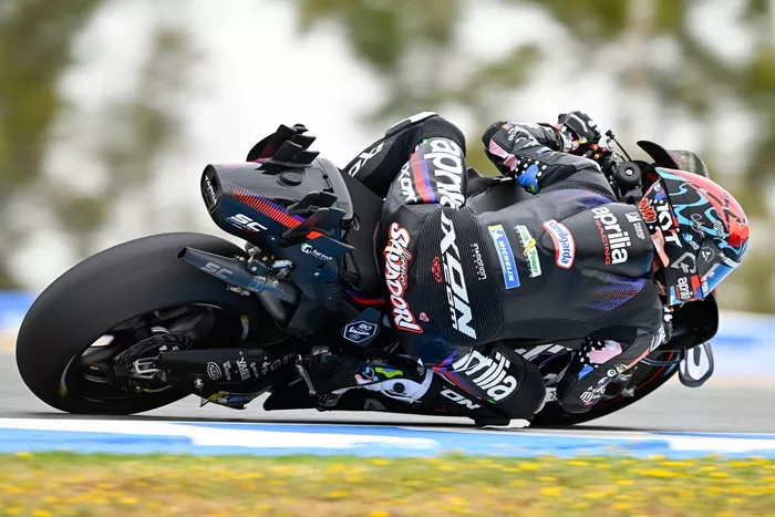 Lorenzo Savadori, Aprilia Racing