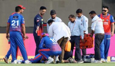 lungi-ngidi-suffered-a-nasty-injury-to-his-head-in-the-third-over-of-pbks-chase